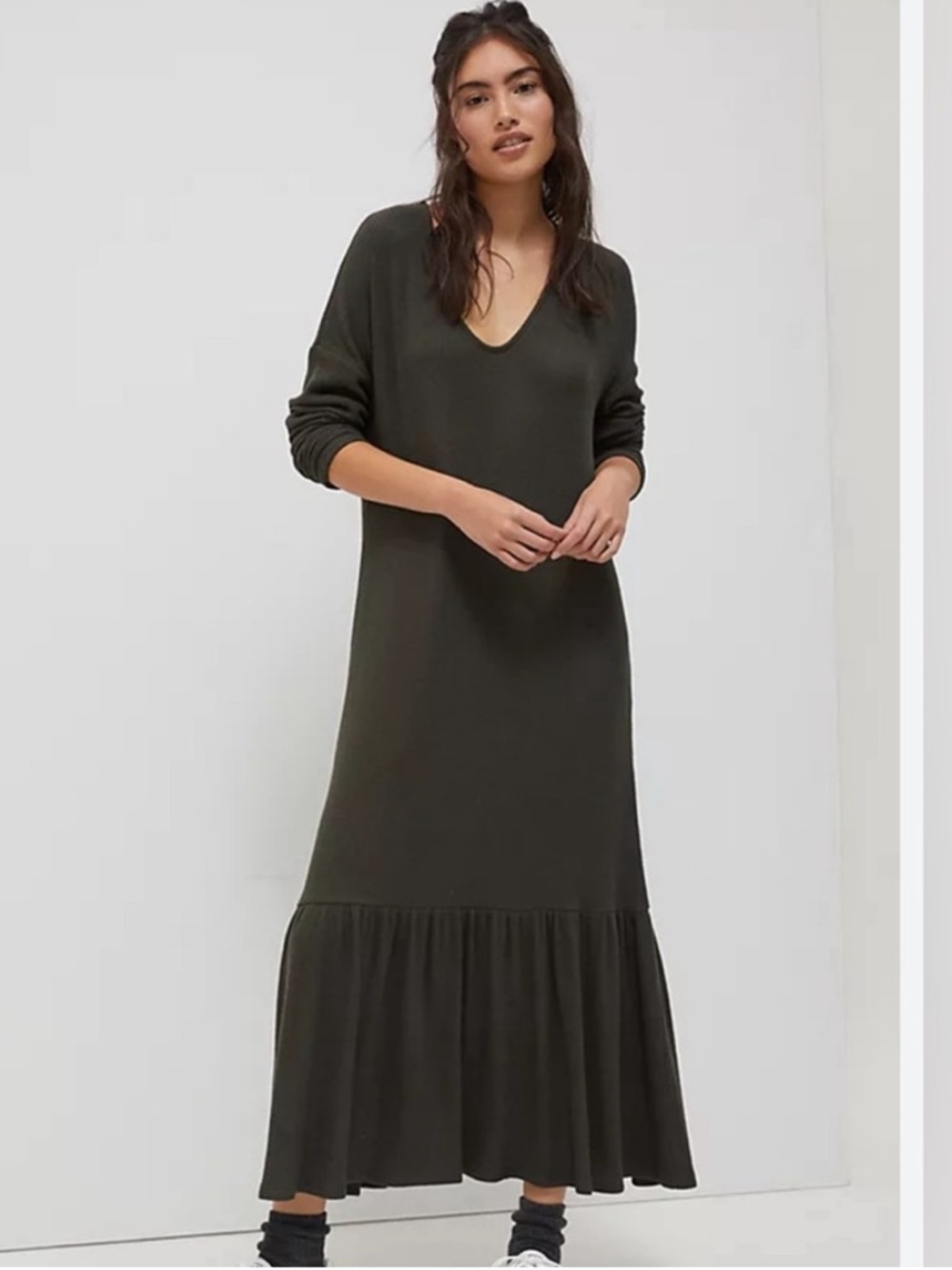 Anthropologie Olive Green V‑Neck Long Sleeve Maxi Dress